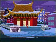 Lors de son changement de religion Lisa voit qui dans le temple Bouddhiste ?