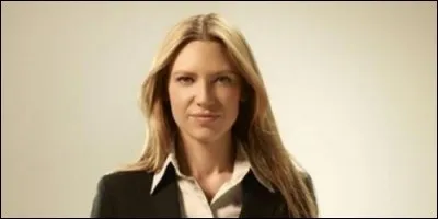 Comment s'appelle Anna Torv dans "Fringe" ?