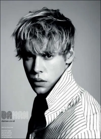 Qui est ce garon super beau (et super muscl) ?