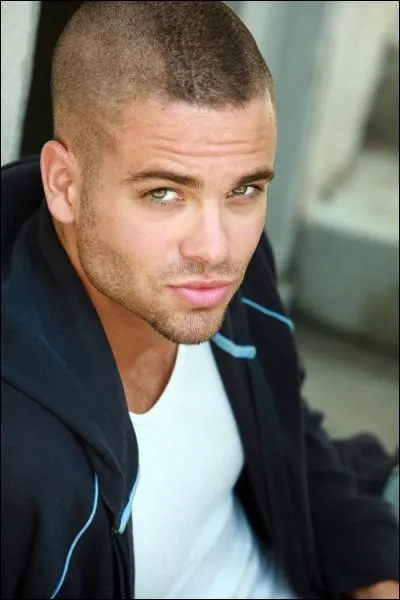 Qui est ce magnifique acteur ?