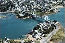 Quelle ville de Bretagne sera ville-tape ?