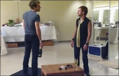 'Le sauveur' : Comment s'appelle la nice de Charlie (la fille de Liam et Karen) ?