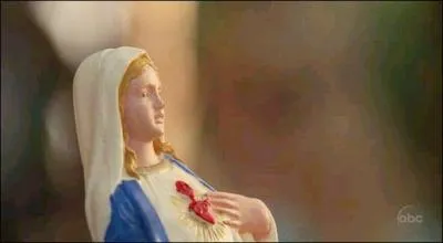 ' ? ' : Que Jack demande-t-il  Sawyer d'aller chercher pour soulager Lybbie ?