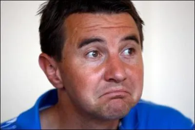 Bougez avec la Poste rvolutionnaire . .