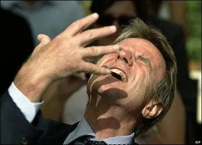 Ministre sous Beregovoy et Fillon ... un coup  droite, un coup  gauche