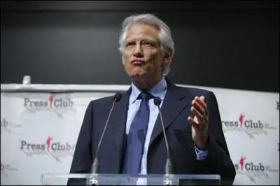 Un ministre des affaires trangres ... ou tranges c'est selon