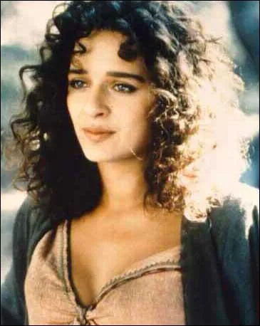 Cette italienne pure souche a, quant  elle, su sduire un certain lieutenant Topper Harley dans une parodie djante de 'Rambo' :