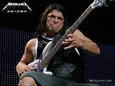 De quel pays la mre de Robert Trujillo est-elle originaire ?