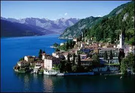 O se situe le lac de Cme ?