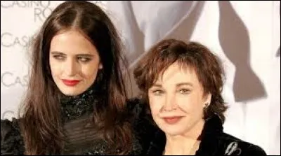 Marlène Jobert est une actrice qui, après un grand succès au cinéma, s'est orientée vers les contes pour enfants. Quelle actrice est sa fille ?