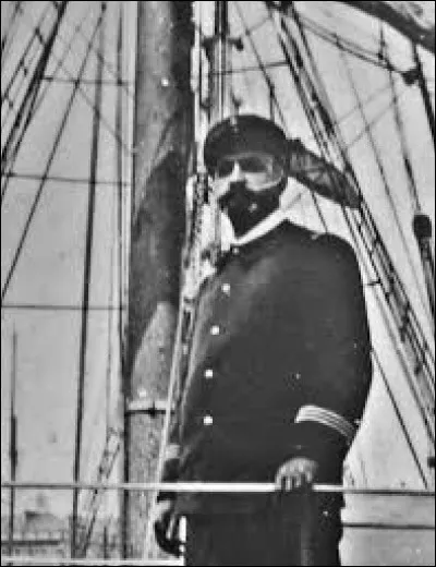 À bord du ''Pourquoi-Pas ? '' , Jean-Baptiste Charcot devint célèbre pour avoir exploré les pôles. Son père Jean-Martin Charcot était un fameux...