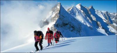 Parmi les symptmes suivants, lequel survient frquemment en montagne ?