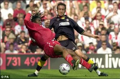 Aprs une exprience en Italie, il passe une saison et demie au poste d'arrire droit  Liverpool. Il ralise certainement son meilleur match face  Leeds, muselant l'ailier australien des peacocks