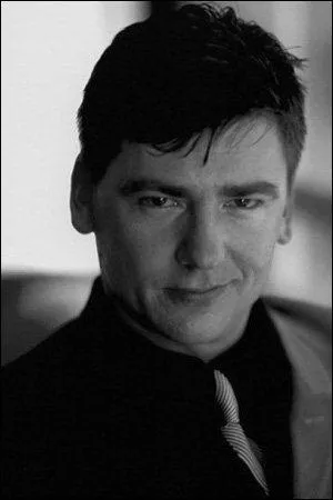 Quel acteur joue le rle de Gil-Galad ?