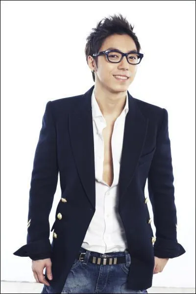 Qui tait le professeur de rap des artistes de la JYP. Entertainment ?