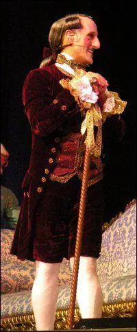 Comment s'appelle le comdien qui interprte Rosenberg ?