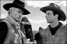 En 1948, Howard Hawks tourne une relation ambigue pre-fils entre John Wayne et Monty Clift, La rivire :