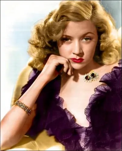 Celle-ci s'est laisse 'ensorceler' par Dick Powell dans un film culte :