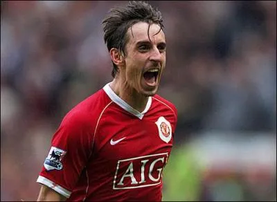 Combien de matches Gary Neville a-t-il jou avec Manchester United ?