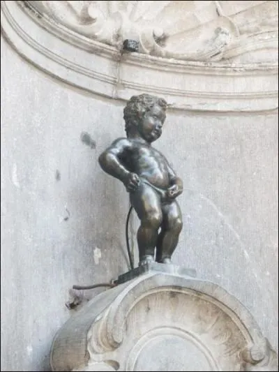 On a tous entendu parler de cette statue de Belgique. Comment s'appelle-t-elle ?
