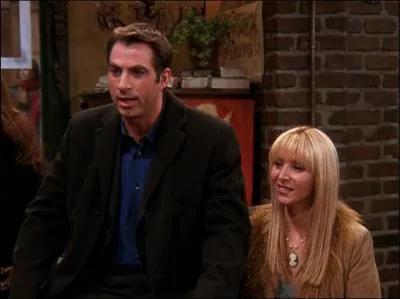 Harry Van Gorkum est apparu dans la srie 'Une Nounou d'enfer' ainsi que dans les films '60 secondes chrono' et 'Les larmes du soleil'. Qui joue-t-il dans Friends ?