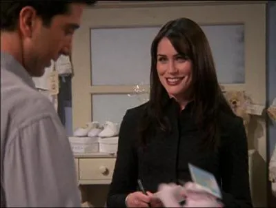 'NCIS', '24 heures chrono', 'Heroes' et 'Ed' ne sont que quelques sries dans lesquelles elle est apparue. Qui joue Katie, celle qui compare Ross  Indiana Jones ?