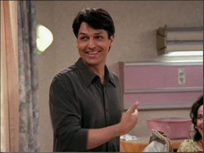 Maurice Godin est le docteur Hourani dans 'Docteur House', il joue galement dans 'Les Sorciers de Waverly Place'. Quel est son rle dans le dernier pisode de cette saison ?