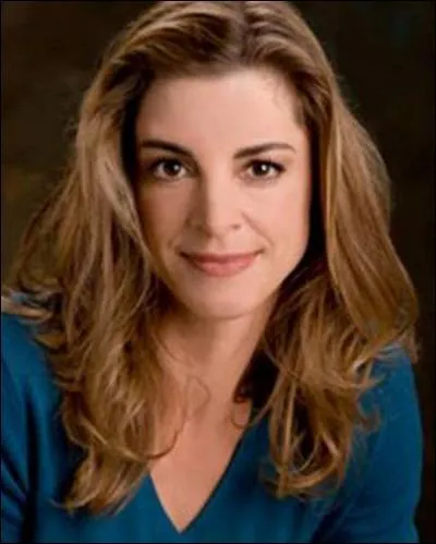 Pendant trois saisons, elle a incarn Holly Laird dans la srie 'Fame' :