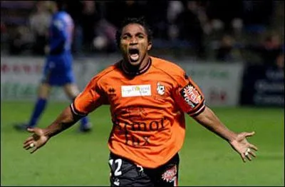 De quelle nationalit est Bakary Kon ?