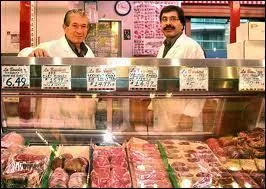 Que signifie l'expression 'mettre les bouches doubles' ?