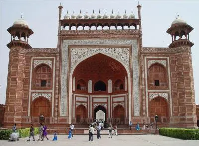 Qui l'a fait construire ?