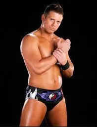 Quelle equipe Miz et Morrison ont-ils battu pour la premiere fois pour les titres par equipes ?