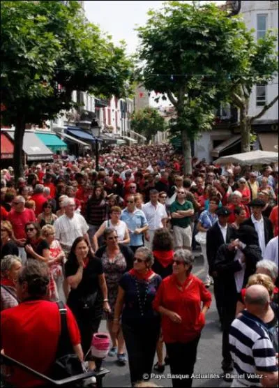 Combien y a -t-il d'habitants en Aquitaine ?