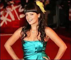 Qui est cette belle jeune femme ?