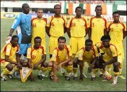 Quelle quipe de football africaine a ses joueurs surnomms 'les cureuils' ?