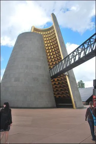 Quel parc d'activits et de loisirs peut-on visiter en Auvergne ?
