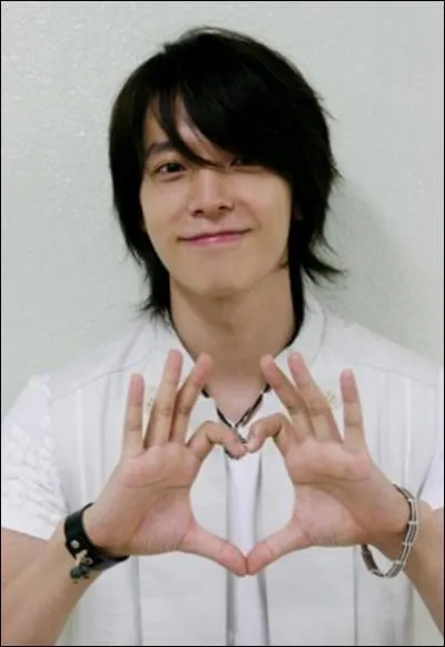 Quelle est la date de naissance Donghae ?