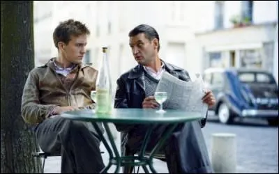 Qu'ont fait les policiers collaborateurs aprs avoir attrap les 23 rsistants ?