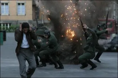 Qui a provoqu l'attentat dans la librairie allemande ?