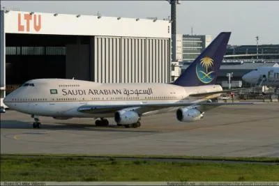 Cet avion a effectu son premier vol le 4 juillet 1975 : quel est-il ?