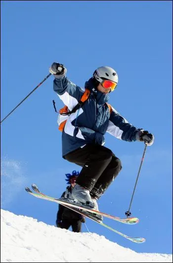 Dans quelle partie des Pyrnes se trouvent des stations de ski comme Font-Romeu ?