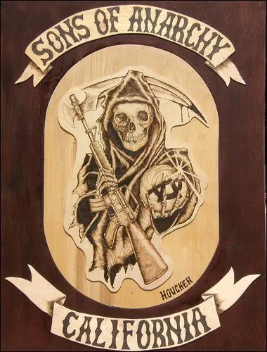 Qui a incendi leur entrept d'armes ?