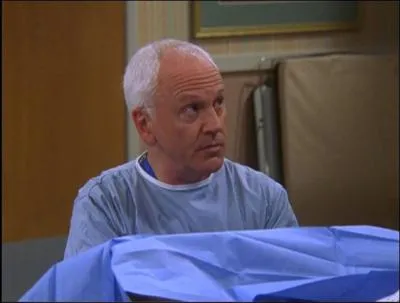 Cet acteur a jou dans 'La Chose', 'Enfer mcanique', Dragon rouge' et '21 grammes'. Qui interprte le mdecin qui accouche Erica ?