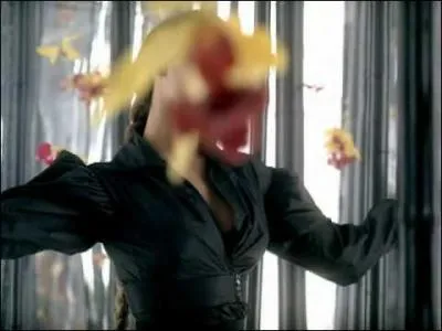 Avec quelle chanteuse amricaine Shakira a-t-elle fait un duo ?