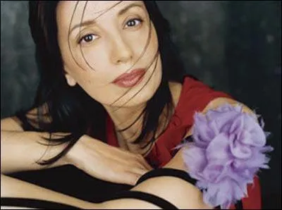 Avec quelle artiste espagnole a-t-il interprt la chanson 'Soledad' ?