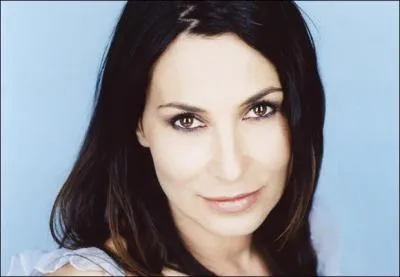 Cette chanteuse interprte ' les meilleurs ennemis avec Pascal Obispo. Qui est- elle ?