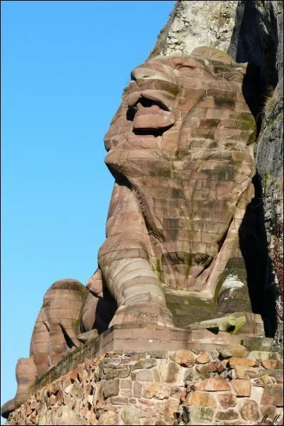 Qui a sculpt ce lion, symbole de la rsistance du territoire de Belfort contre la Prusse ?