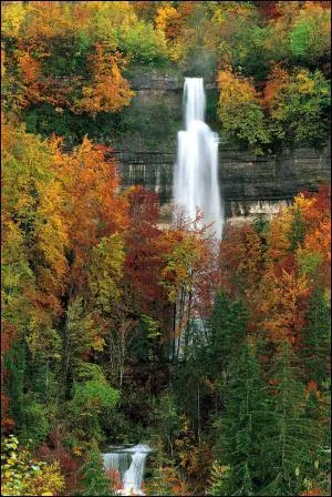 Que recle la valle du Hrisson ?