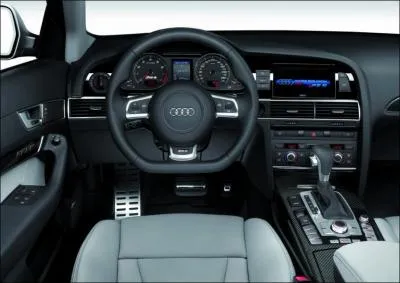 Quelle est la top speed de l'Audi rs6 ?