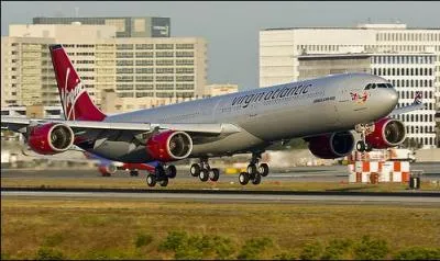 Quel est le nom de l'avion G-VSHY ?